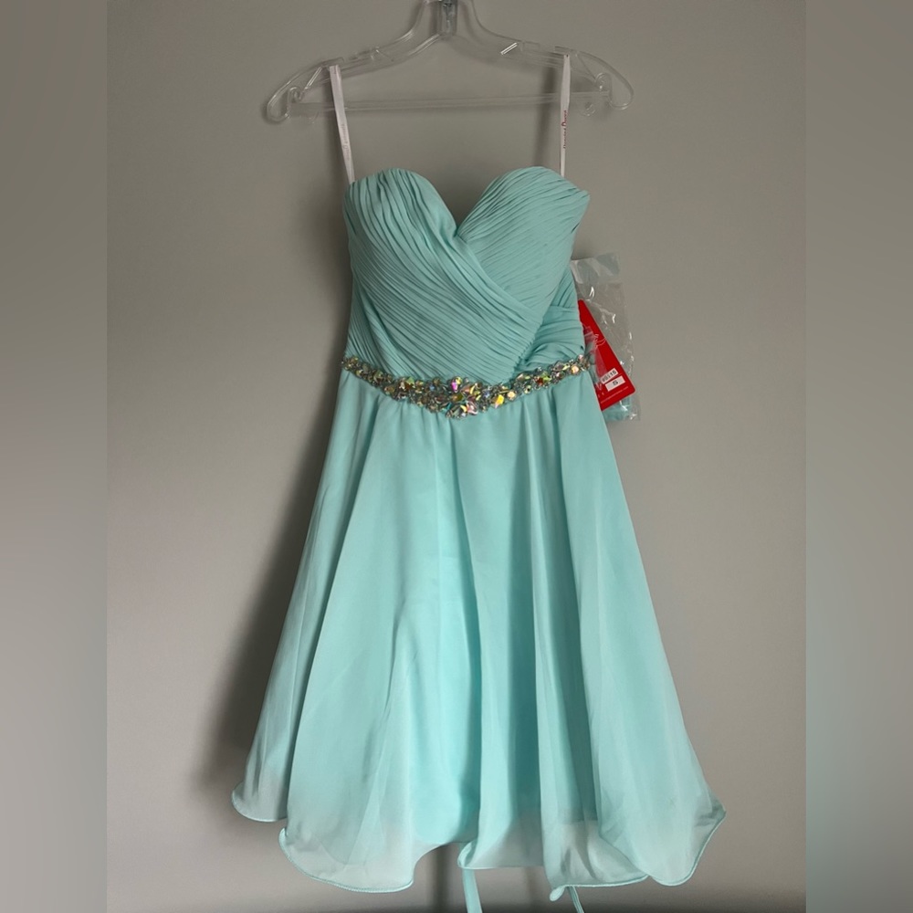 Dancing Queen Strapless Dress